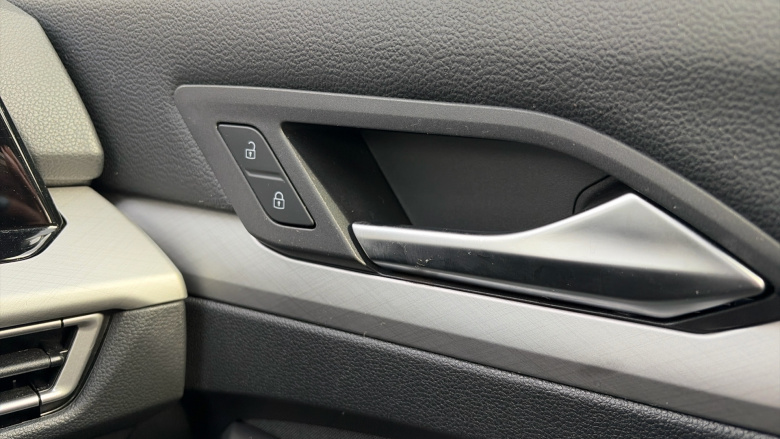 Volkswagen Golf 1.5 TSI Life 5dr Petrol Hatchback